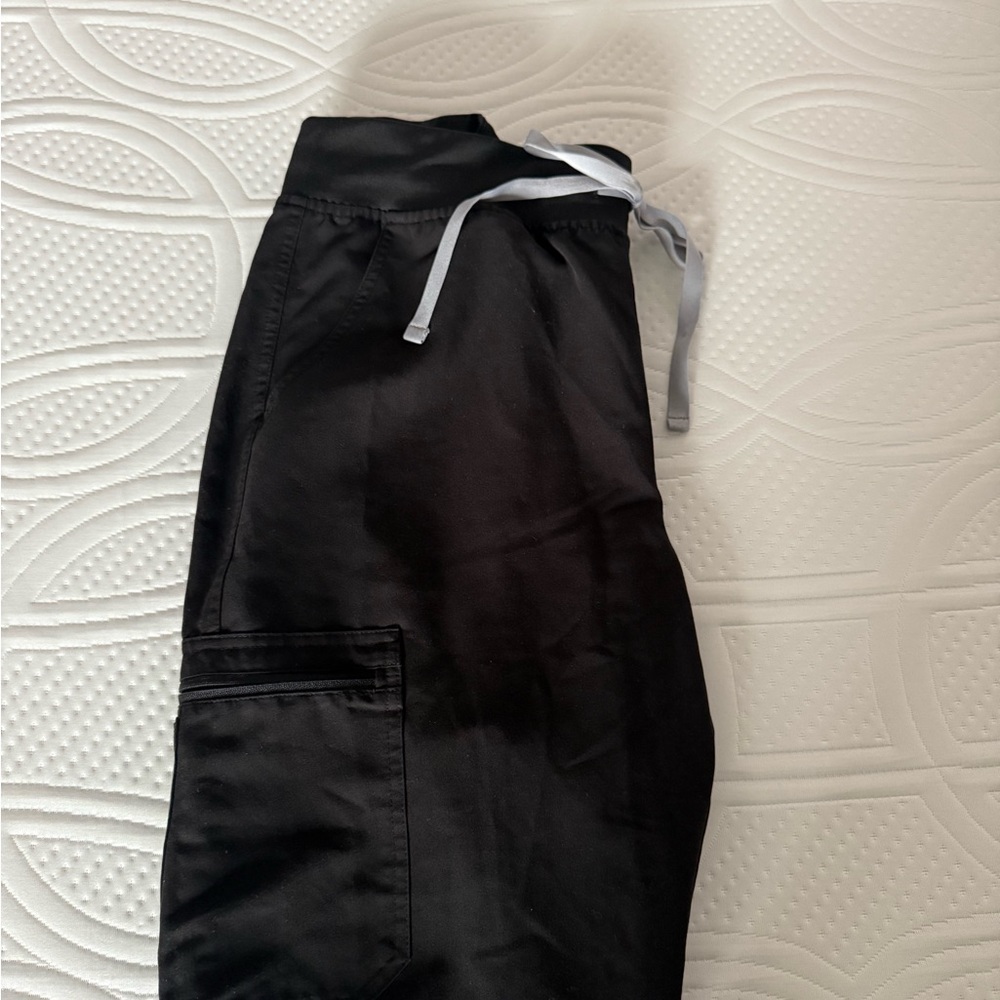 Figs High waisted Yola skinny scrub pants 
Size Large/tall